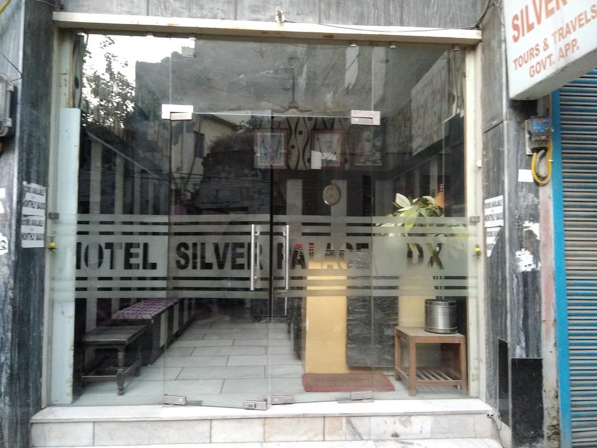 Silver Palace Hotel New Delhi Exterior photo